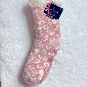 NWT Cuddl Duds Sherpa Lined Lounge Socks